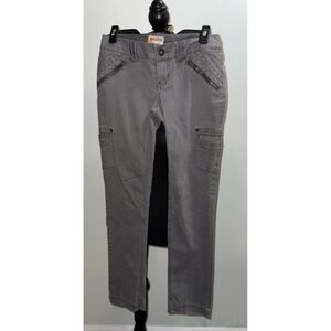Mudd Womens Gray Low Rise Cargo Pants Zipper Pocket Details Size 3 NO FLAWS MINT
